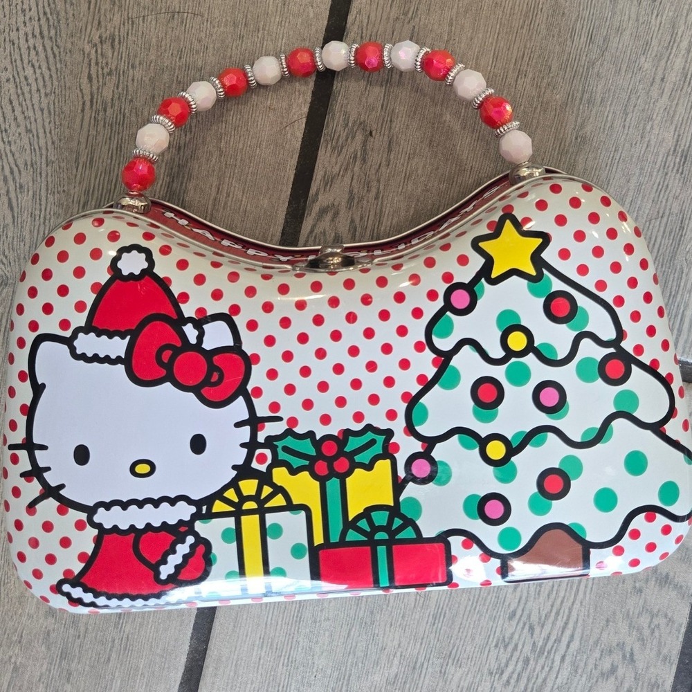 Sanrio Hello Kitty Christmas Tin Box Company Beaded Handle Lunch Box Carrier